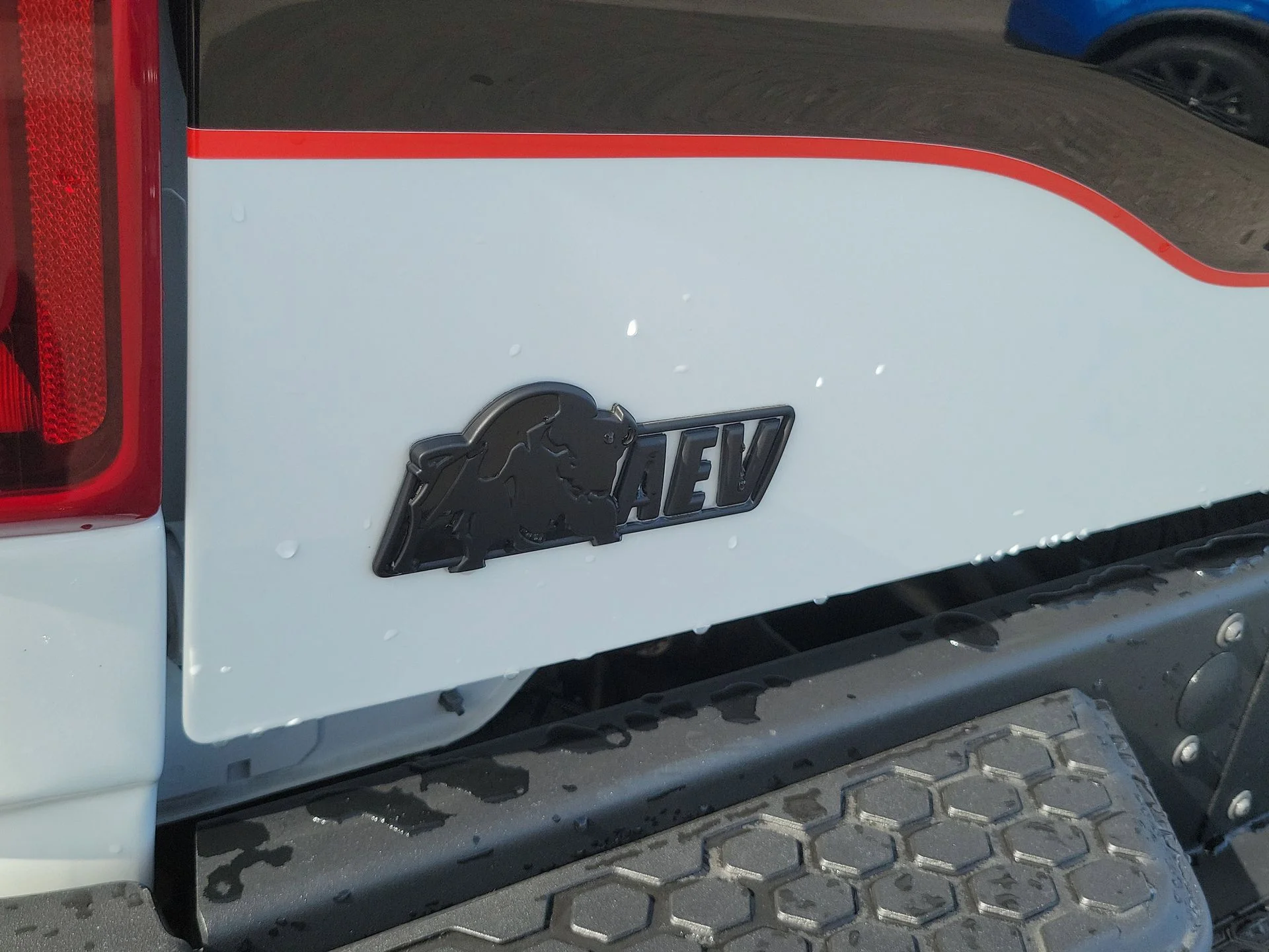 Used 2025 White Ram Laramie image 35