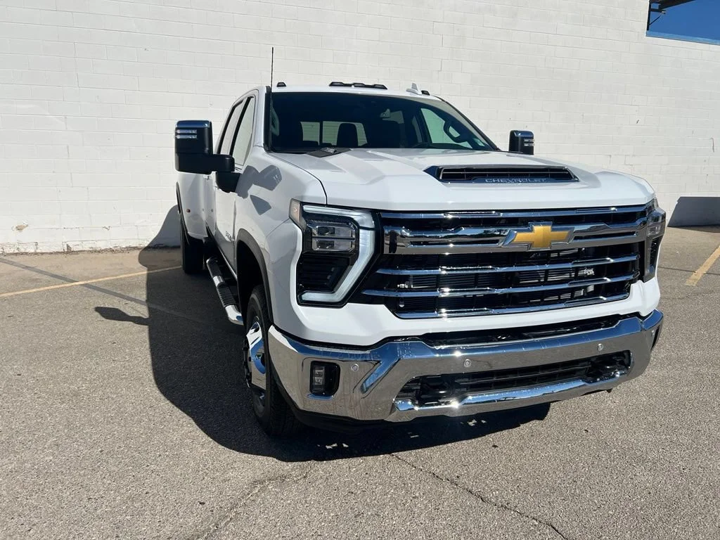 New 2026 Summit White Chevrolet LTZ DRW image 7