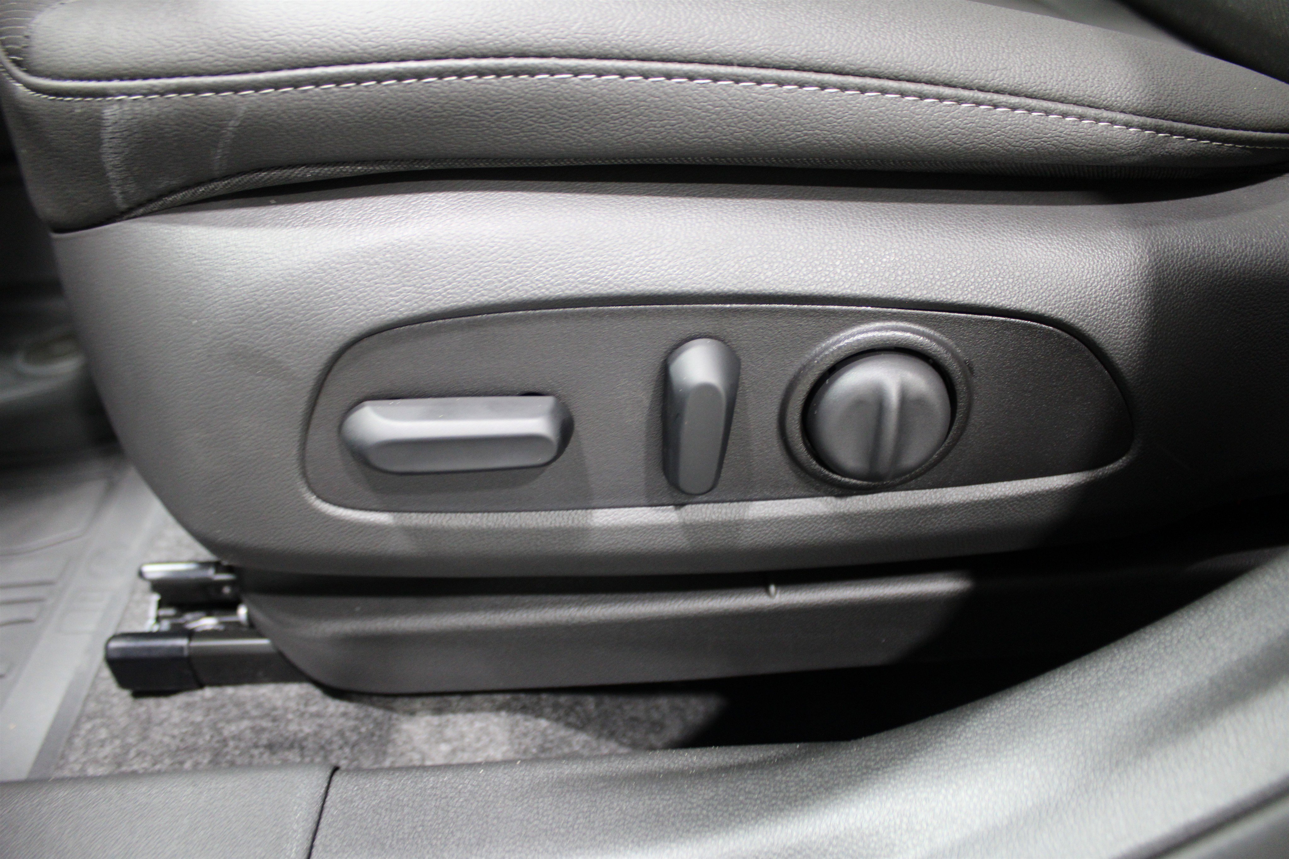 2026 Chevrolet Trax ACTIV photo 4