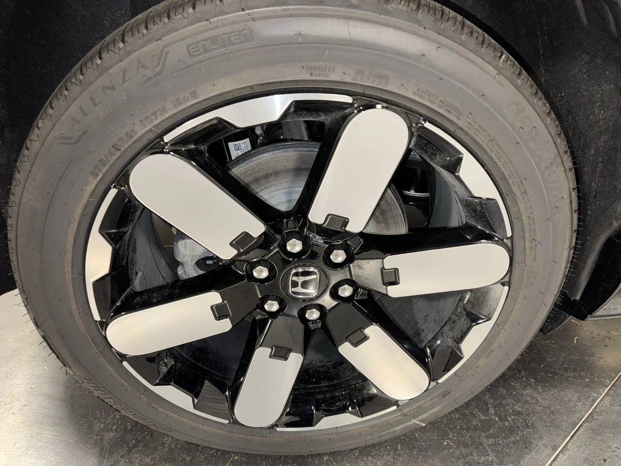 New 2026 Mercury Silver Metallic Honda Elite image 16