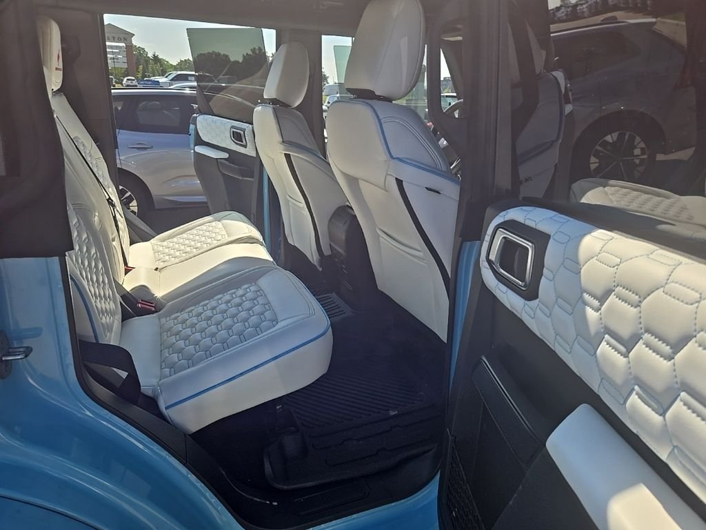 Used 2024 Blue Metallic Ford Outer Banks image 14