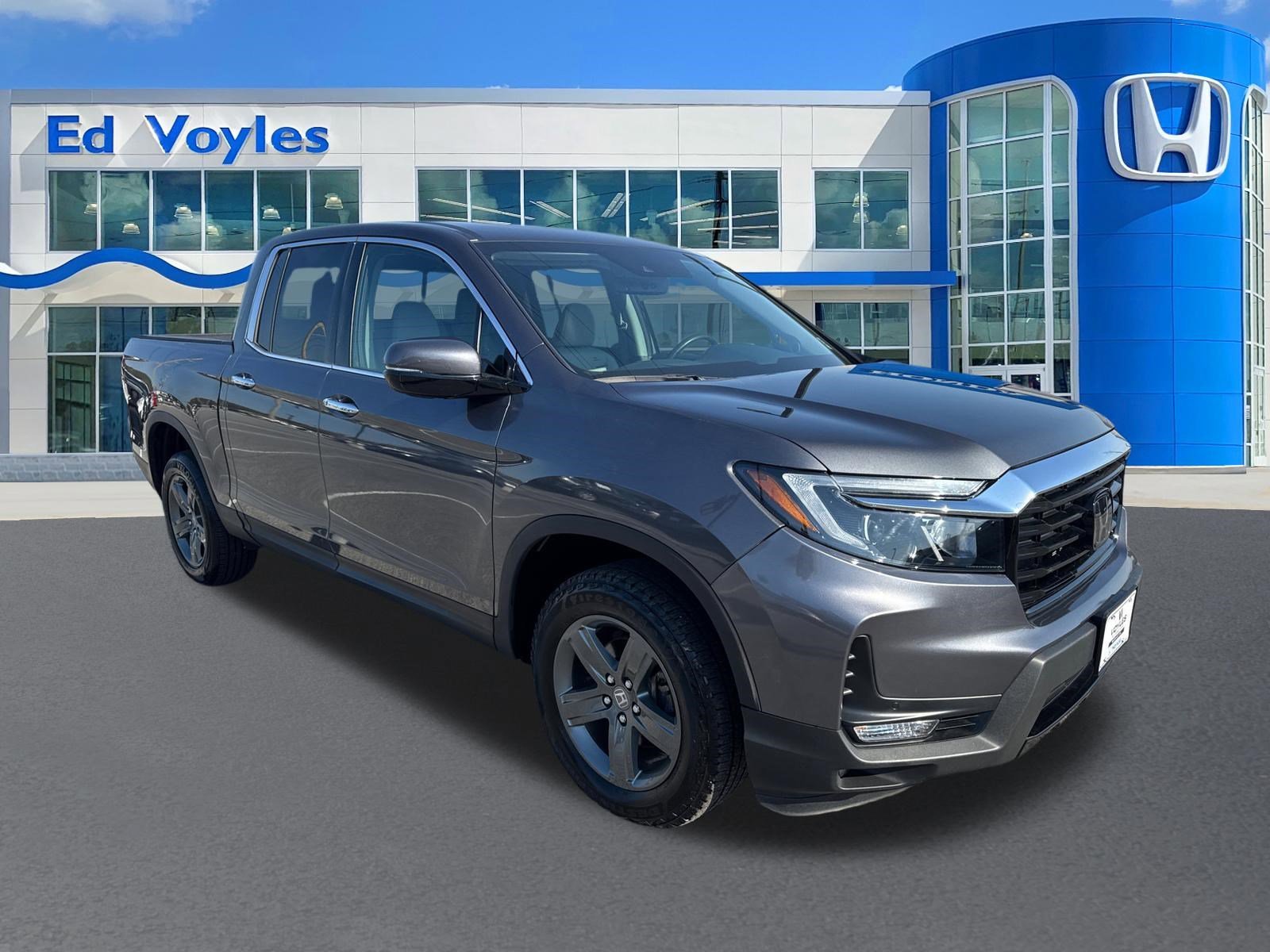 Used 2023 Pacific Pewter Metallic Honda RTL-E image 1