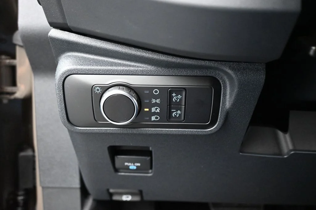 New 2026 Marsh Gray Ford Badlands image 12