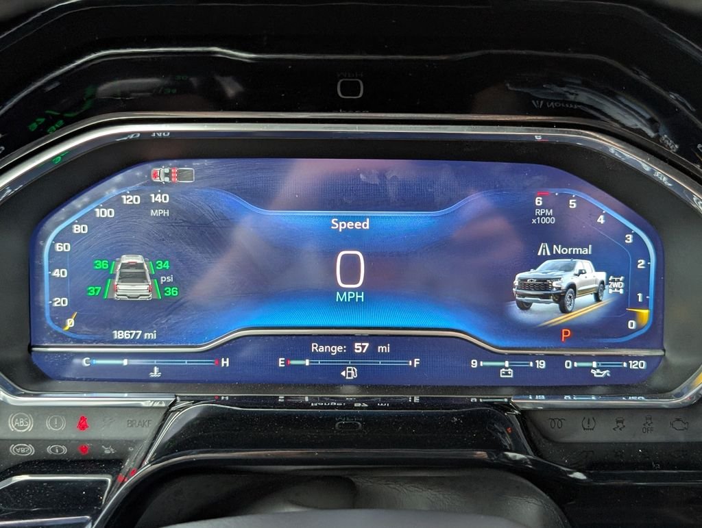 Used 2025 White Chevrolet ZR2 image 15
