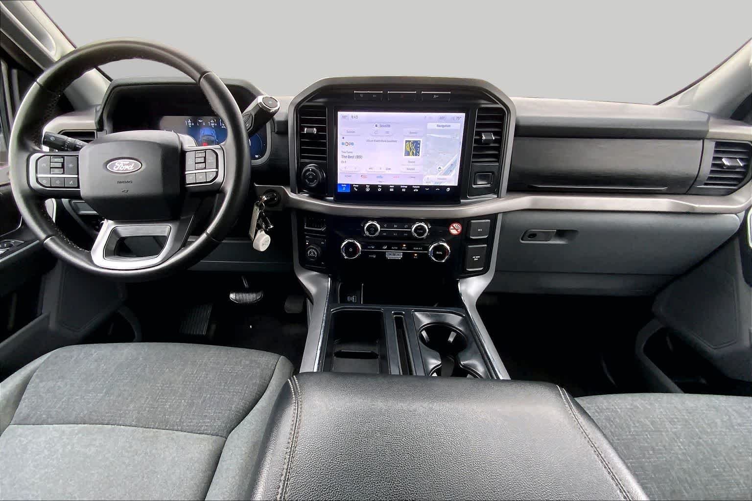 Used 2024 Agate Black Metallic Ford XLT image 23