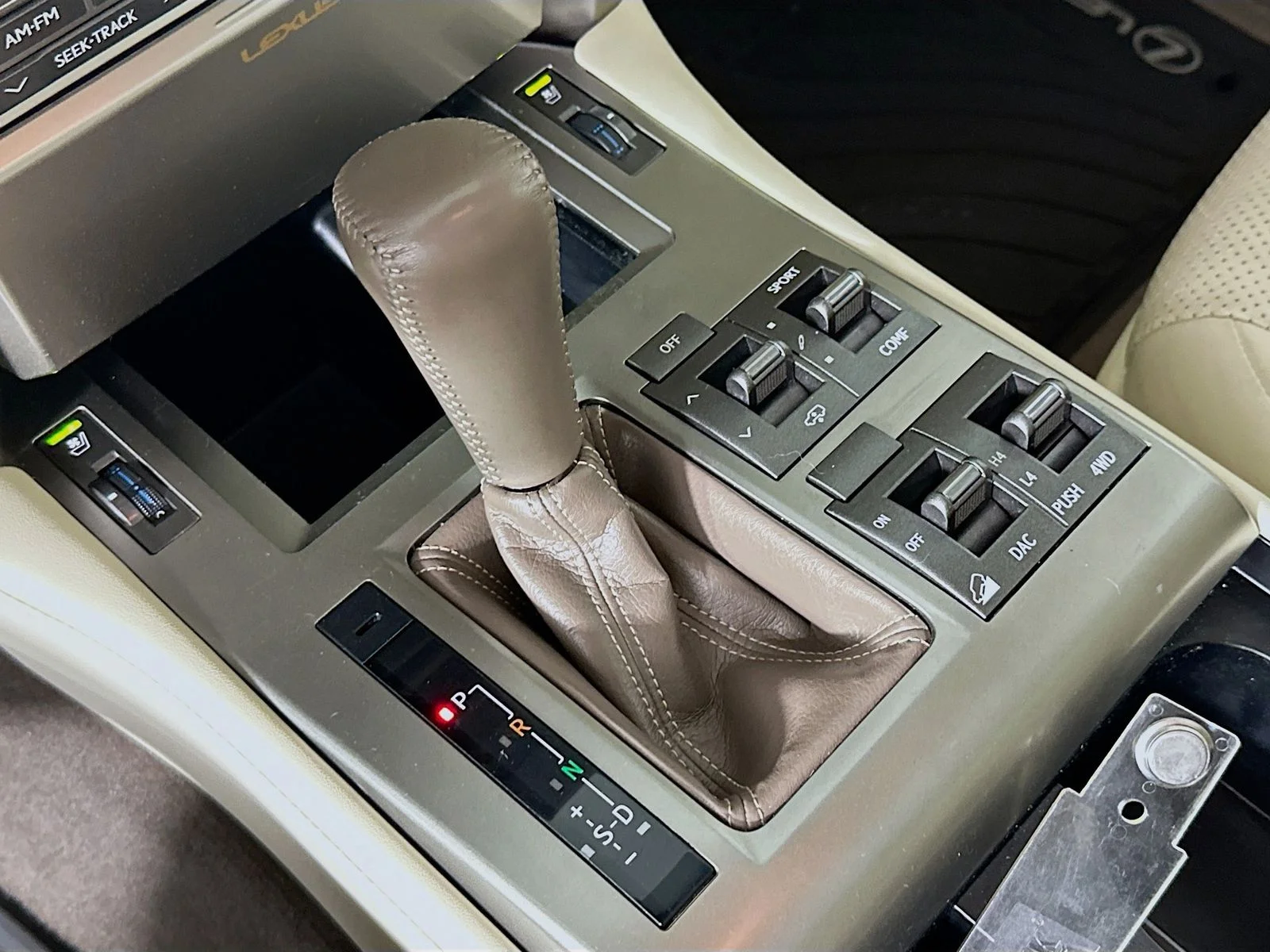 Used 2013 Knights Armor Pearl Lexus 460 Premium image 19