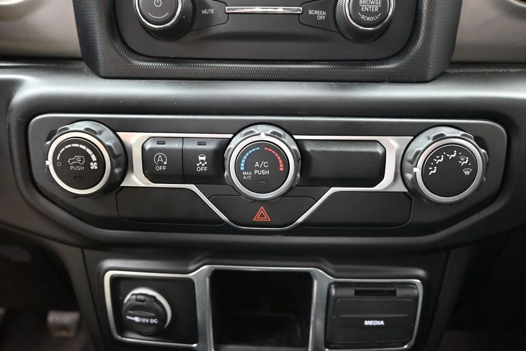 2021 Jeep Gladiator Sport - Photo 23