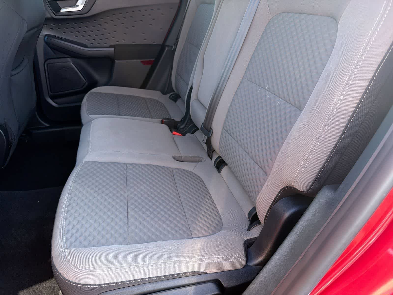 Used 2020 Rapid Red Metallic Tinted Clearcoat Ford SE image 20