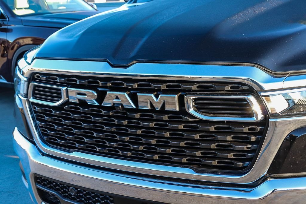 Used 2025 Diamond Black Ram Big Horn/Lone Star image 6