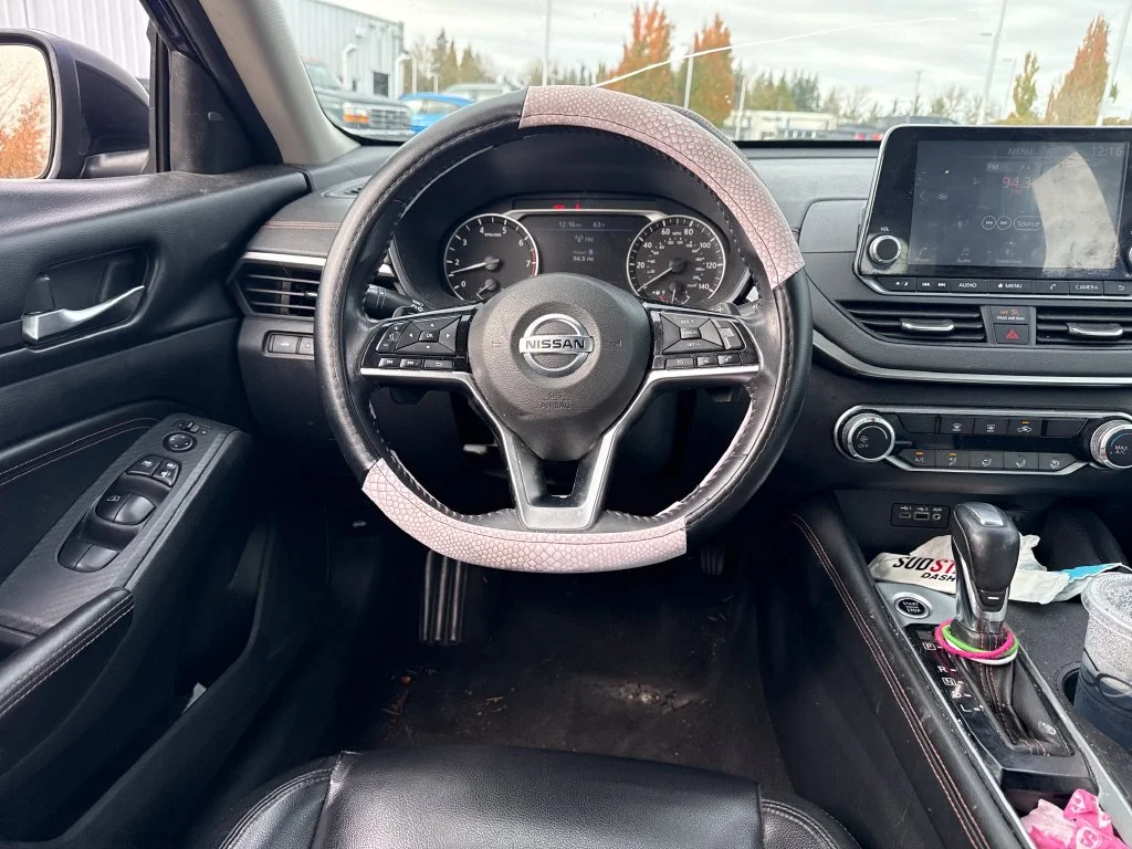 Used 2020 Blue Nissan 2.5 SR image 7