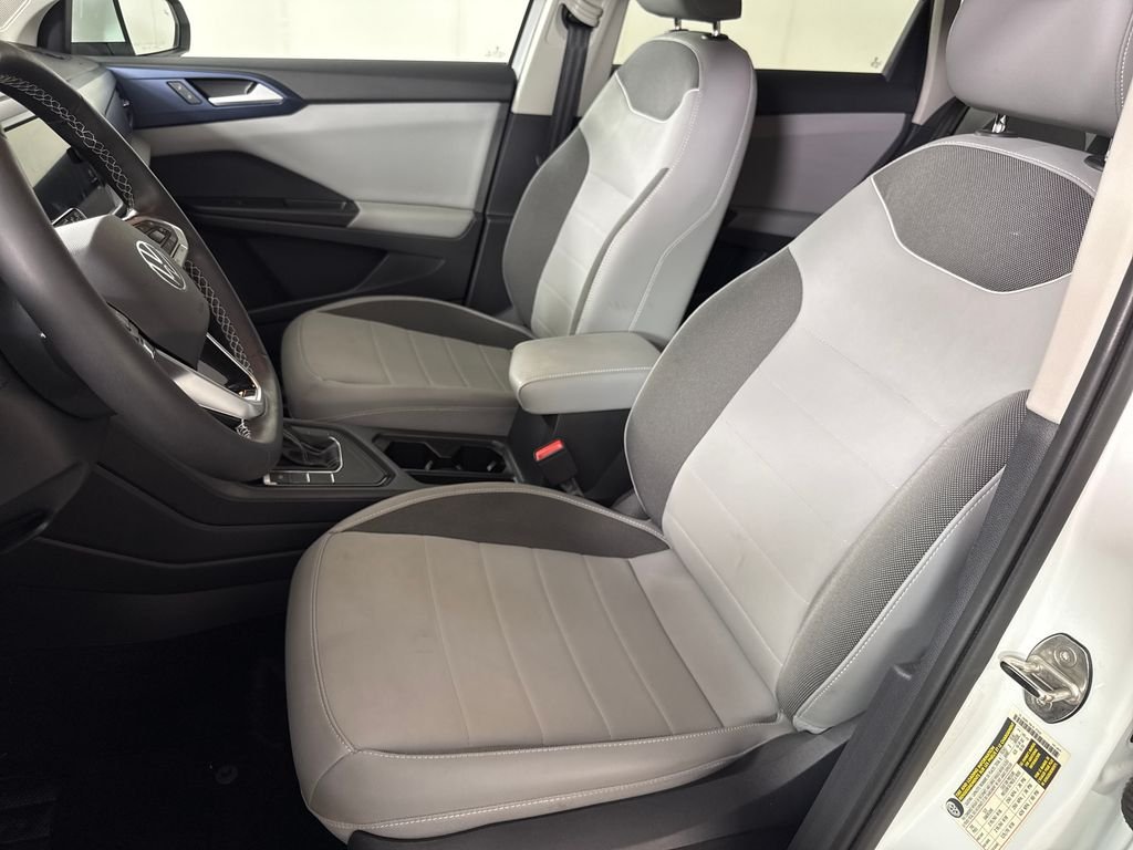 2023 Volkswagen Taos SE - Photo 10