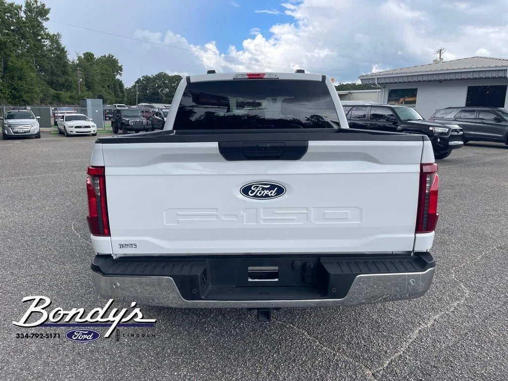 Used 2025 Oxford White Ford XLT image 13