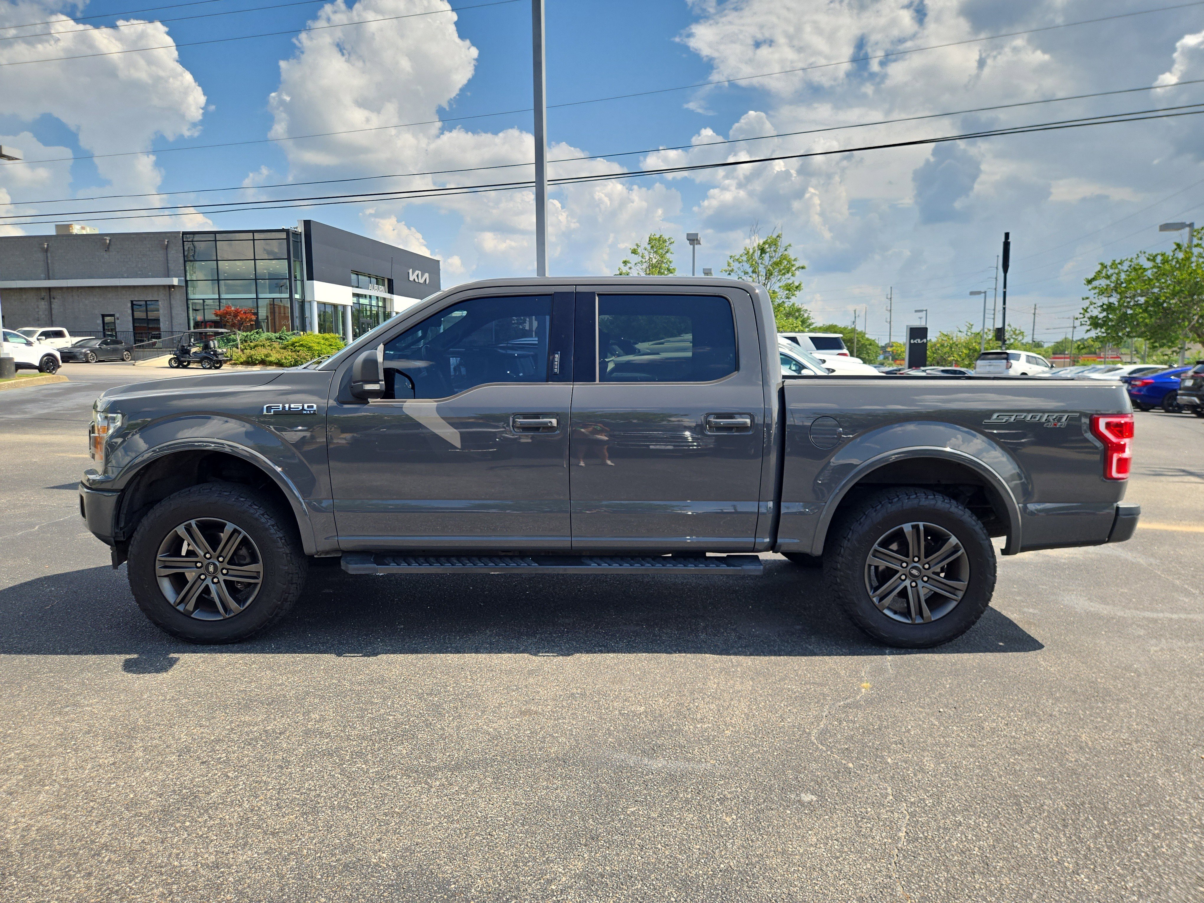 Used 2020 Gray Ford LARIAT image 11