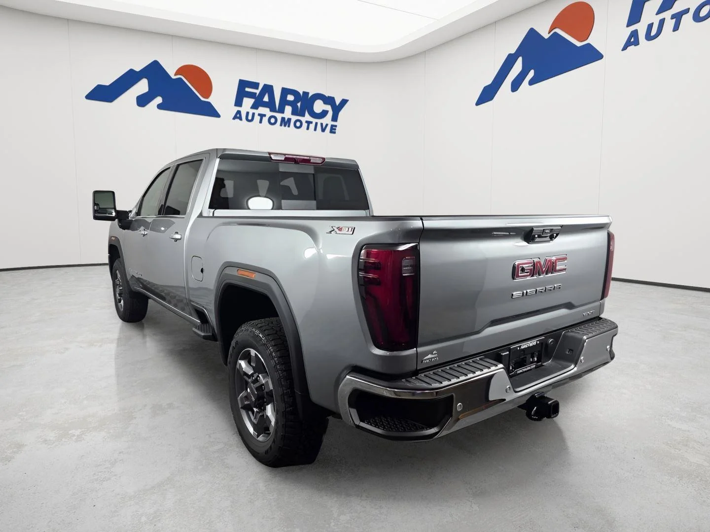 New 2026 Sterling Metallic GMC SLT image 4