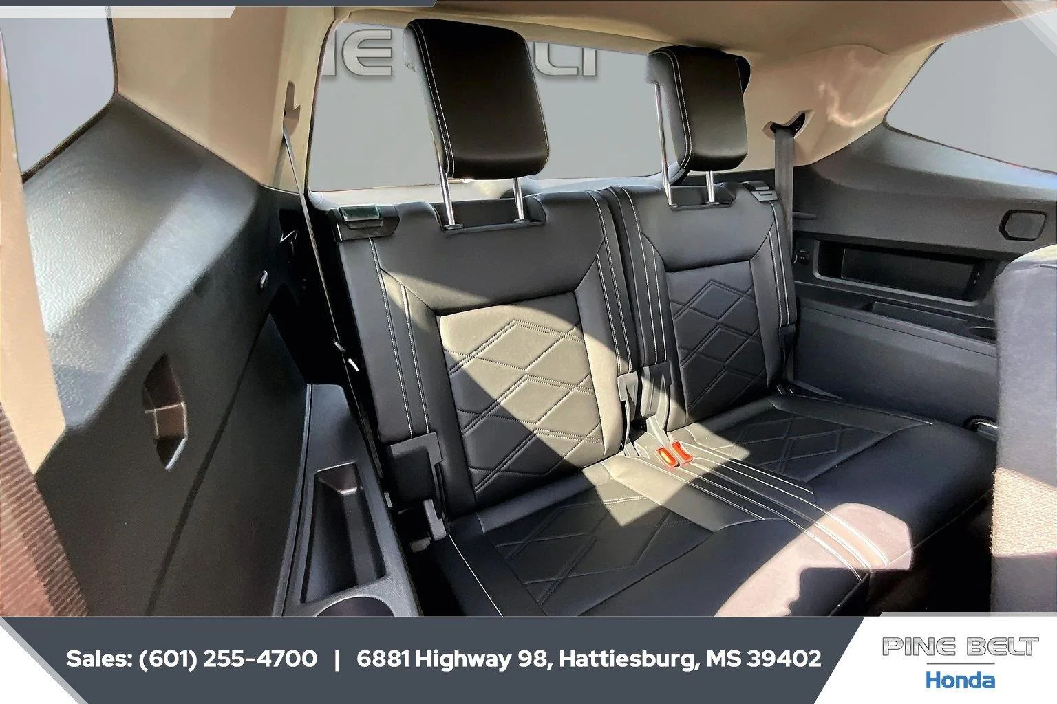 Used 2024 Silver Mist Metallic Volkswagen 2.0T SE w/Technology image 21
