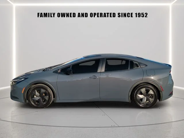 Used 2024 Gray Toyota LE image 3