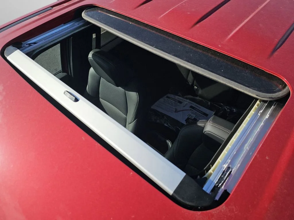 2025 Toyota Tacoma Limited - Photo 8