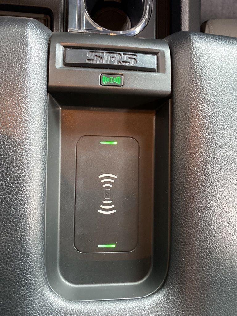 Used 2019 Midnight Black Metallic Toyota SR5 image 25