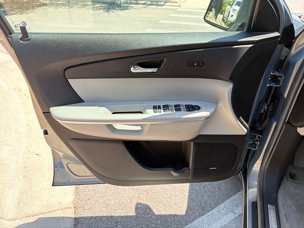 Used 2008 Blue GMC SLT-2 image 19