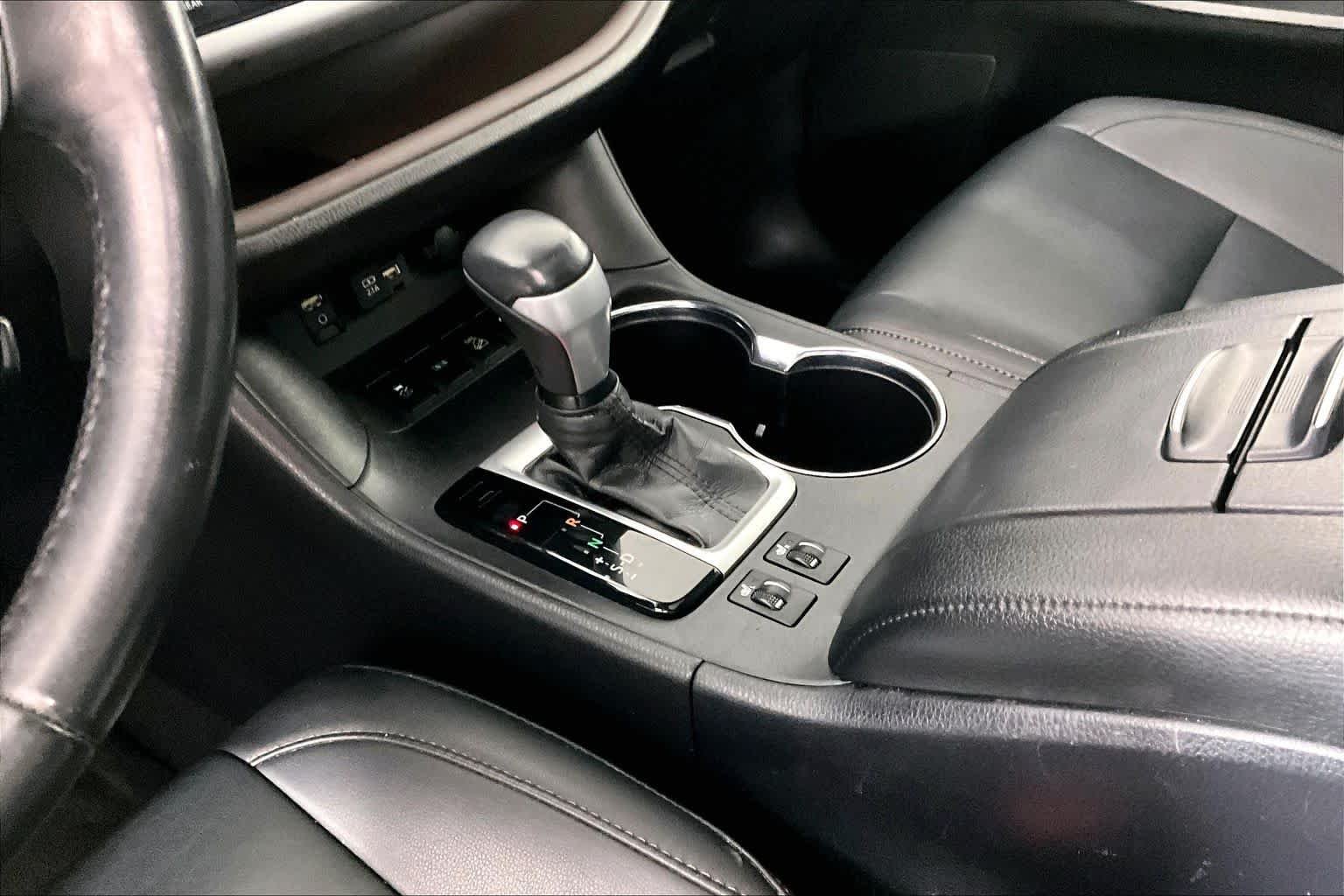 2019 Toyota Highlander XLE - Photo 16
