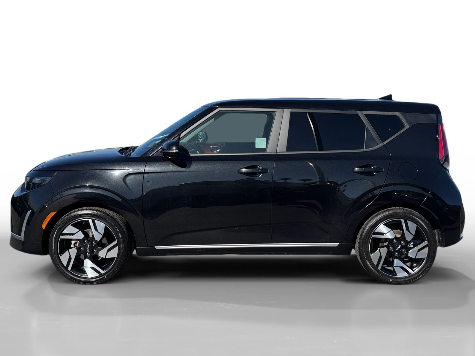 Used 2023 Fusion Black Kia GT-Line image 2