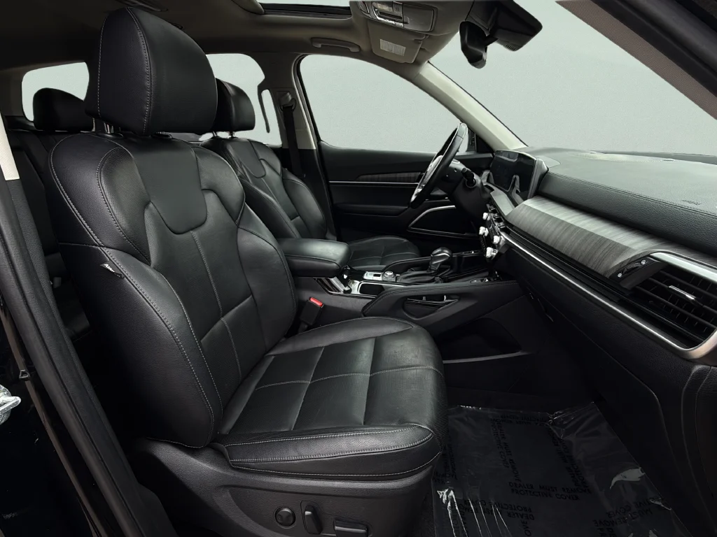 Used 2024 Ebony Black Kia EX image 21