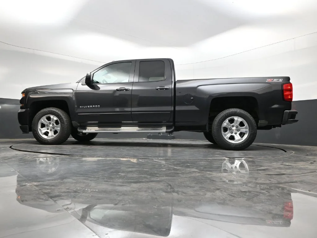 Used 2016 Tungsten Metallic Chevrolet LT image 30