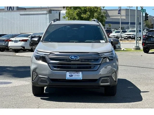 New 2026 RIVER ROCK PEARL Subaru Limited image 6