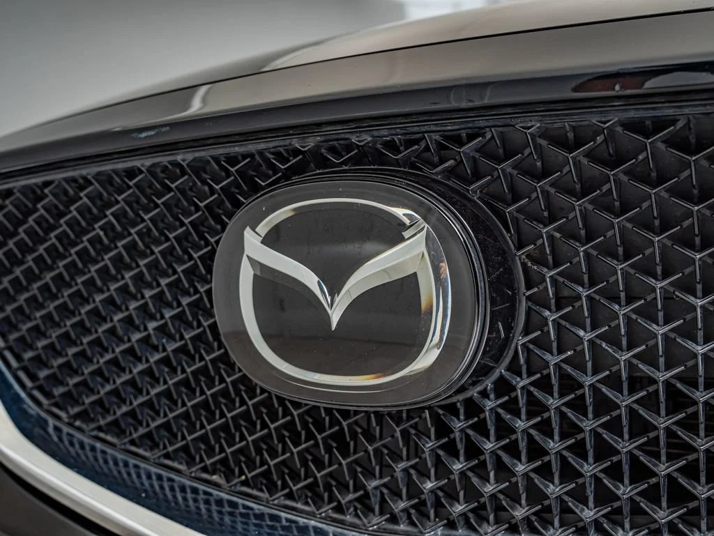 Used 2018 Jet Black Mica Mazda Grand Touring image 12