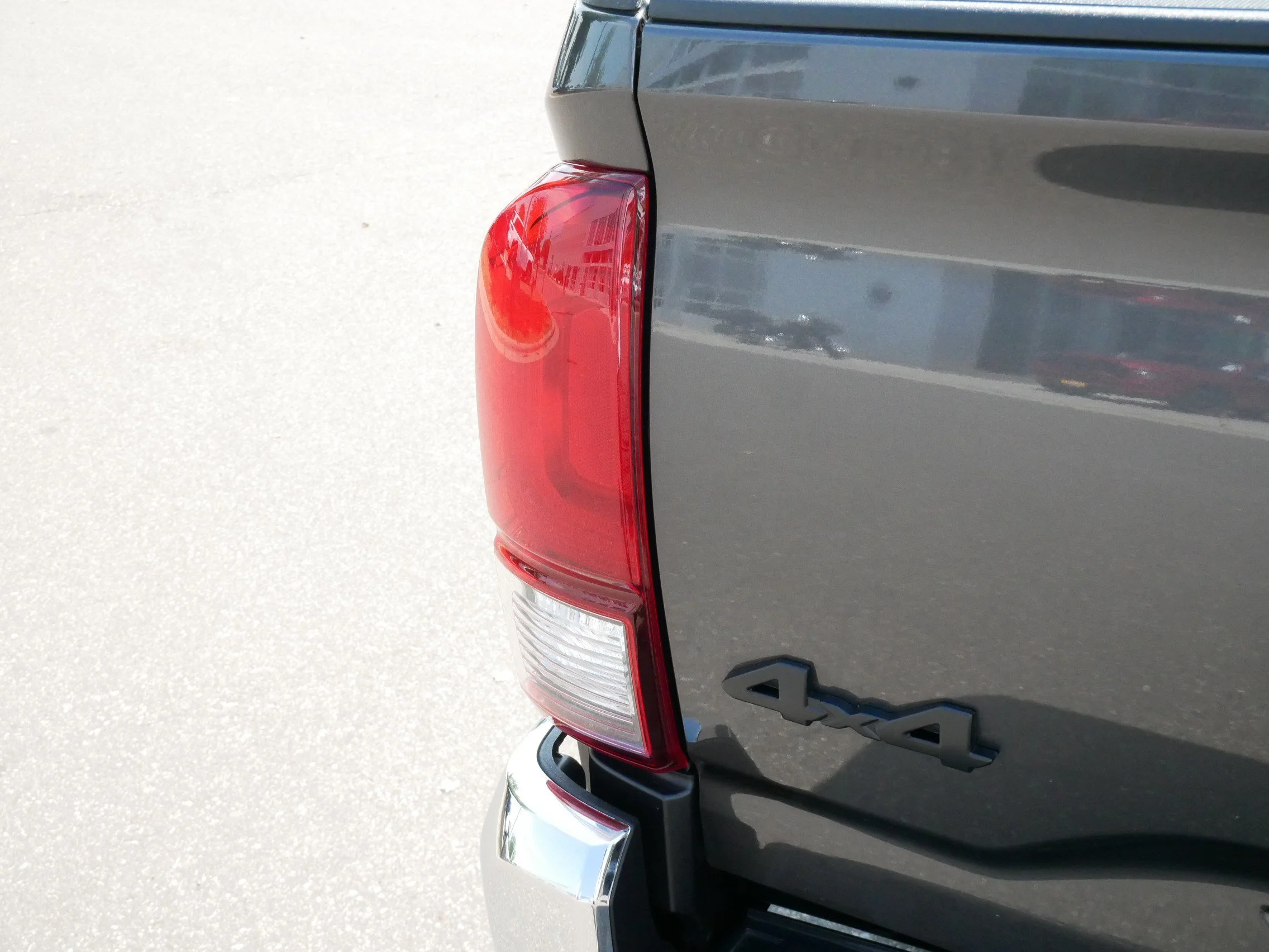 Used 2023 Magnetic Gray Metallic Toyota SR5 image 17
