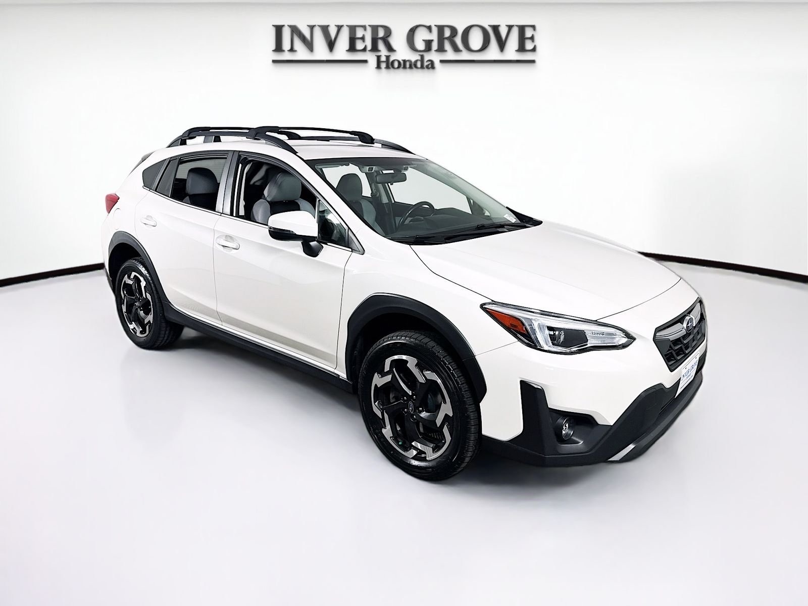 Used 2022 Crystal White Pearl Subaru Limited image 3