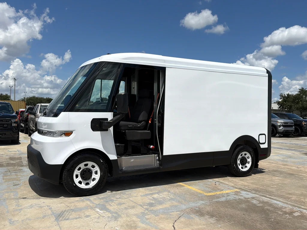 Used 2024 Chevrolet BrightDrop Zevo 400 with VIN 2G5ZJ2TY6R9102883 for sale in Orlando, FL