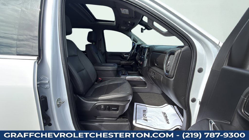Used 2021 IRIDESCENT PEARL TRICOAT Chevrolet LTZ image 47