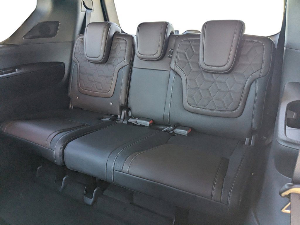 2026 Nissan Armada Platinum - Photo 24