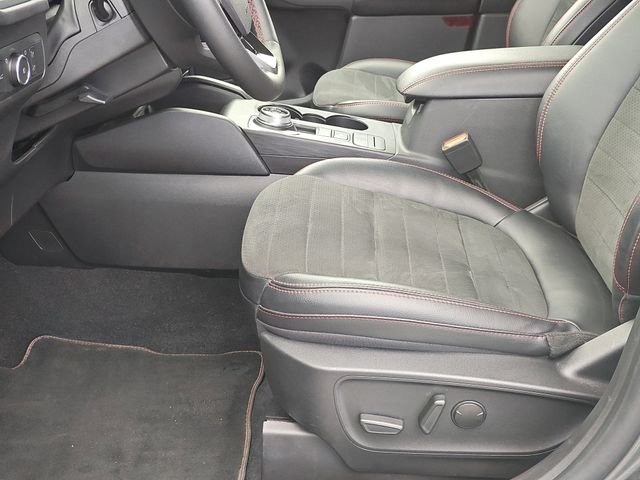 Used 2022 Gray Ford SEL image 14