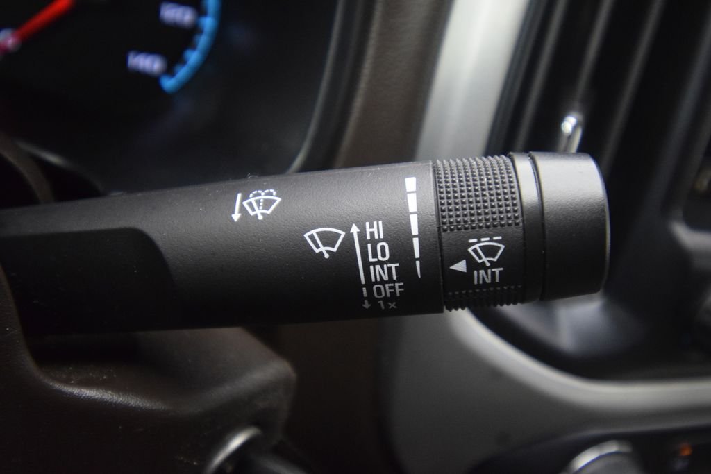 Used 2019 Smokey Quartz Metallic GMC SLE1 image 32