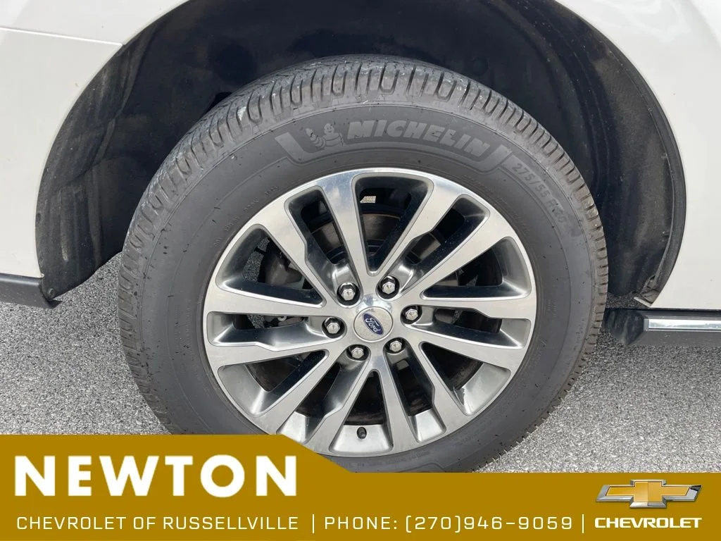 Used 2018 White Ford Limited image 22
