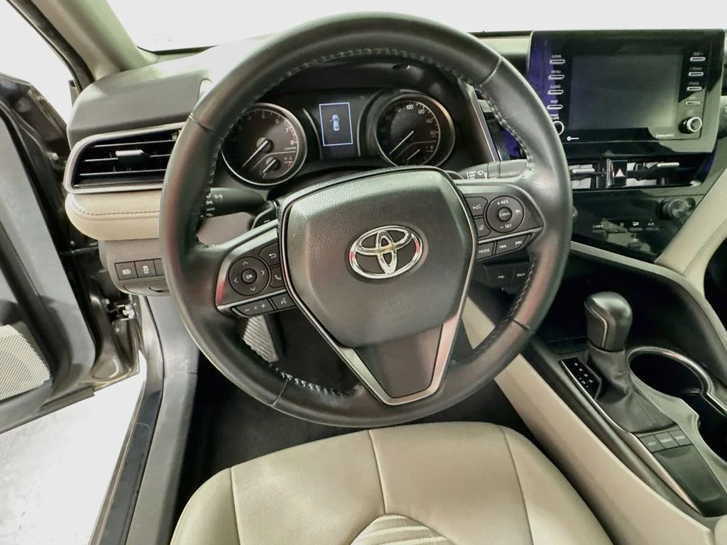 Used 2022 Gray Toyota SE image 11