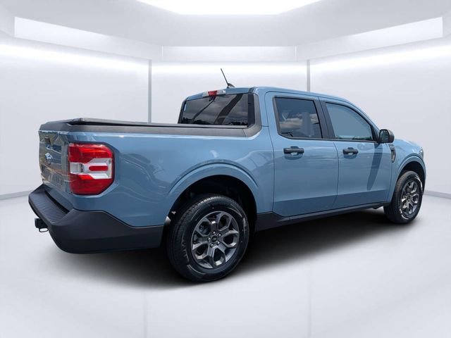 Used 2023 Blue Ford XLT image 3