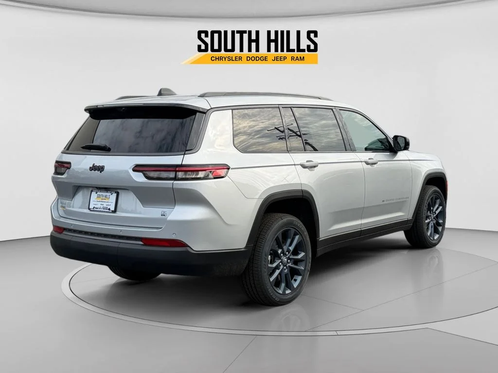 New 2026 Silver Zynith Exterior Paint Jeep  image 5