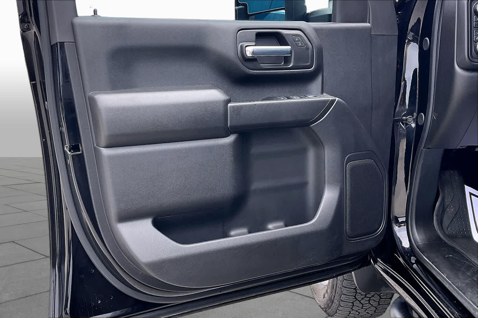 Used 2025 Black Chevrolet Custom image 21