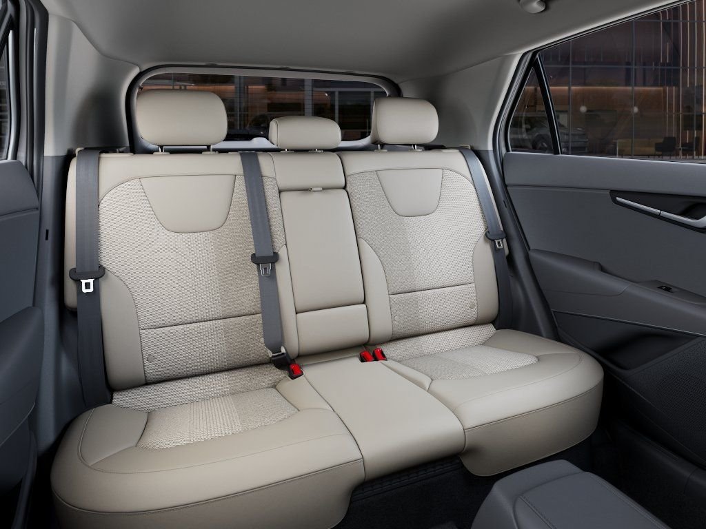 New 2026 Snow White Pearl Kia EX image 16