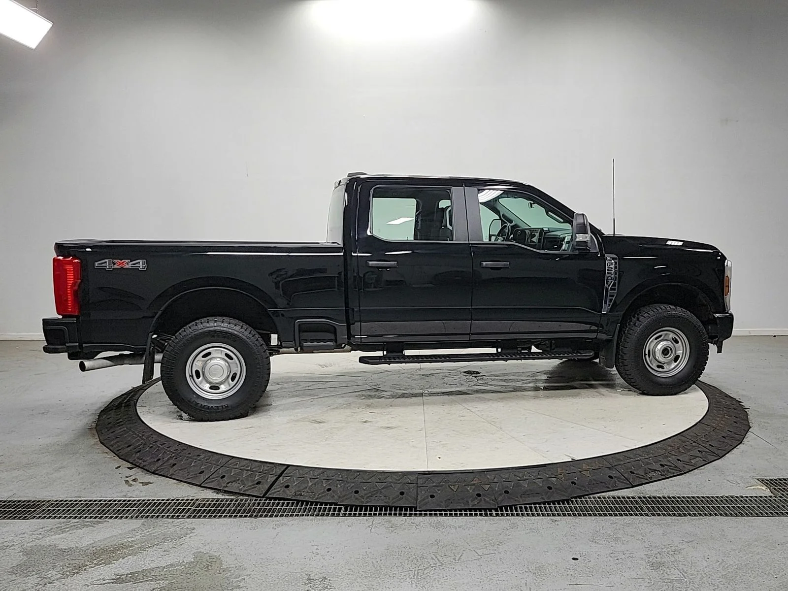Used 2024 Black Ford XL image 8