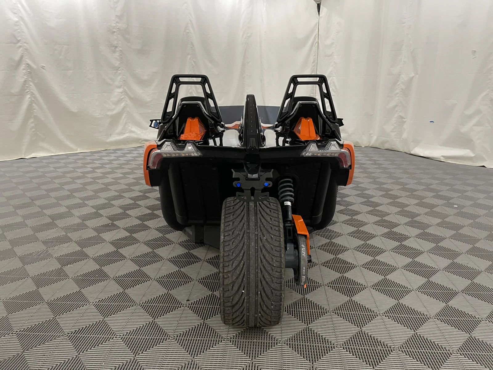 Used 2023 Orange Polaris  image 6