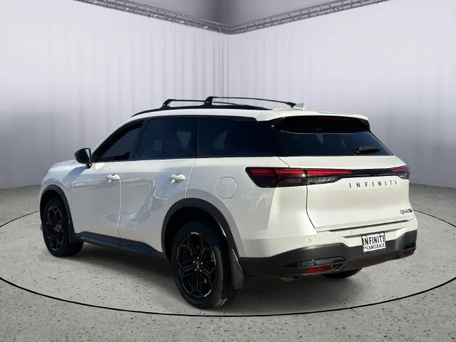 New 2027 RADIANT WHITE INFINITI Sport AWD image 7