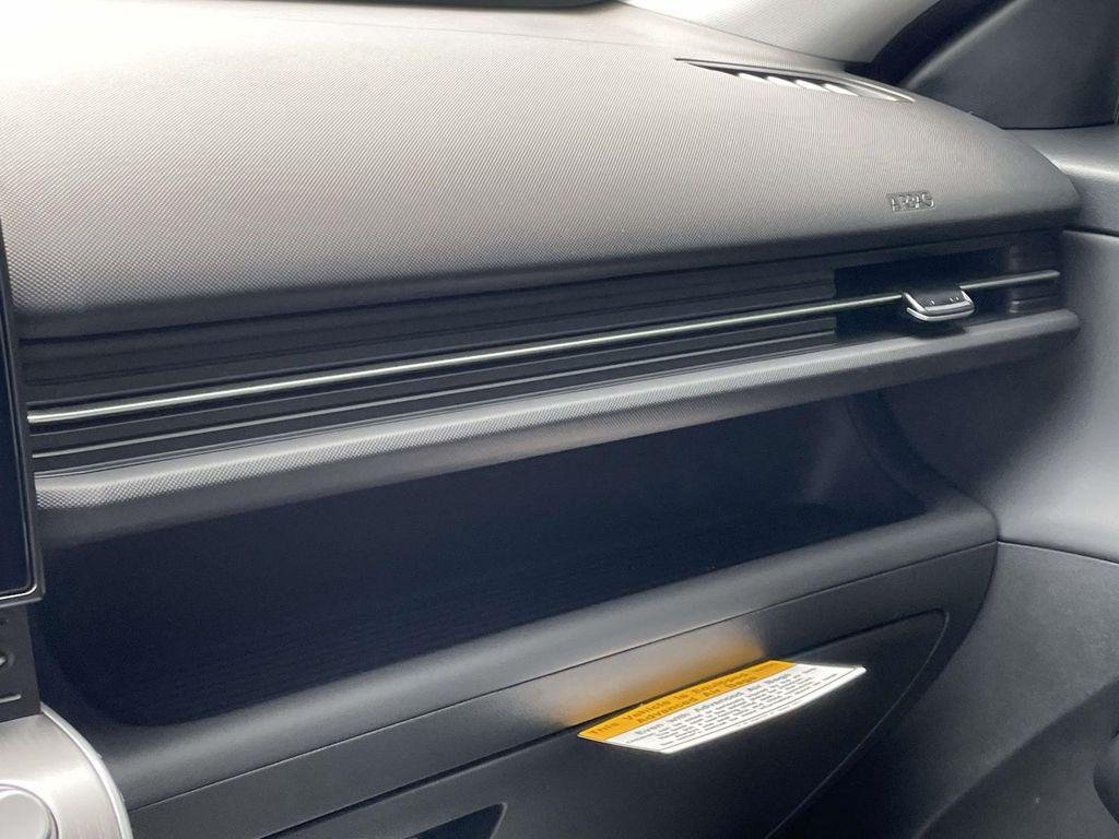 New 2026 White Hyundai SEL Premium AWD image 30