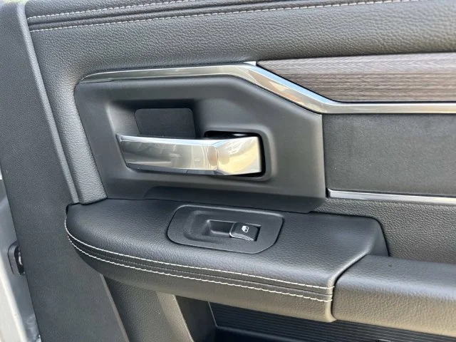 New 2027 Silver-Zynith Exterior Paint RAM Laramie image 35