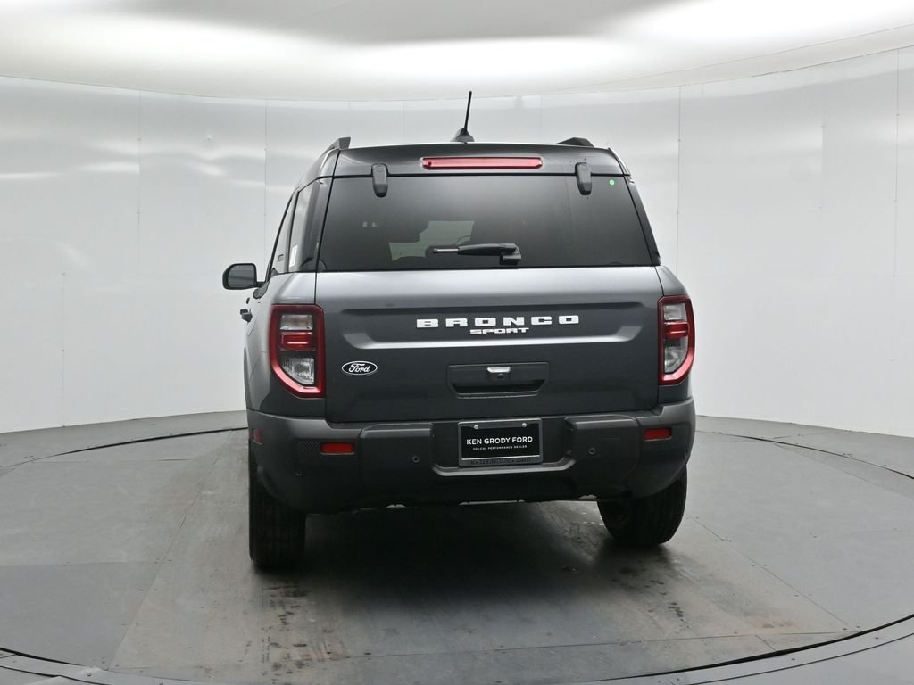 New 2026 Carbonized Gray Metallic Ford Outer Banks image 24