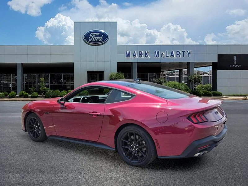 Used 2025 Magenta FORD GT FASTBACK image 3