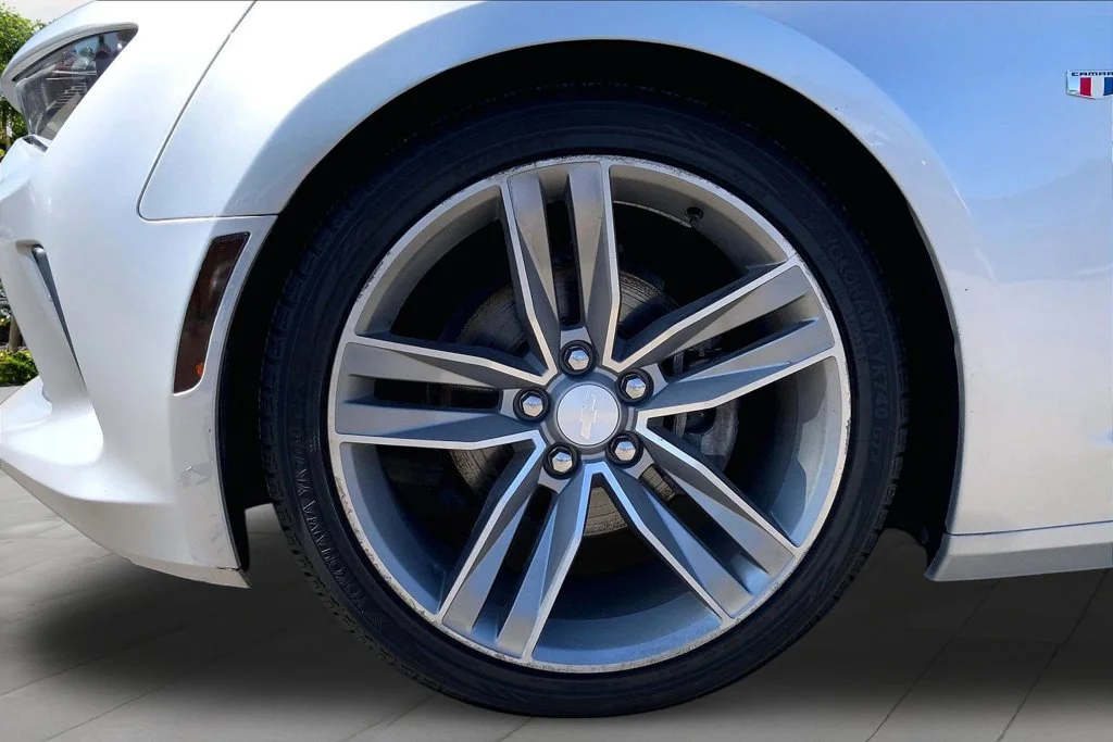 Used 2017 Silver Chevrolet 1LT image 30